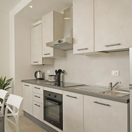Aurora B2a By Wonderful Italy Apartman *